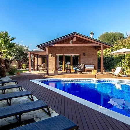 Catalunya Casas A Costa Brava Gem - Only A Few Minutes To The Beach! Villa