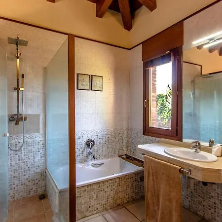Catalunya Casas A Costa Brava Gem - Only A Few Minutes To The Beach! * Vidreres