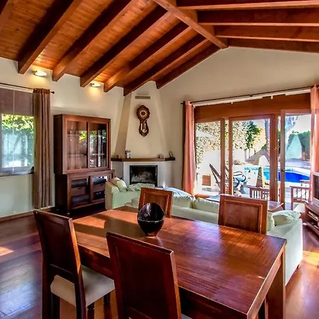 Villa Catalunya Casas A Costa Brava Gem - Only A Few Minutes To The Beach! Vidreres