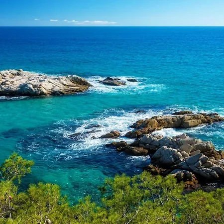 Villa Catalunya Casas A Costa Brava Gem - Only A Few Minutes To The Beach!