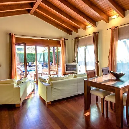 Villa Catalunya Casas A Costa Brava Gem - Only A Few Minutes To The Beach!