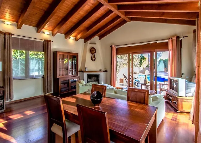 Villa Catalunya Casas A Costa Brava Gem - Only A Few Minutes To The Beach! Vidreres