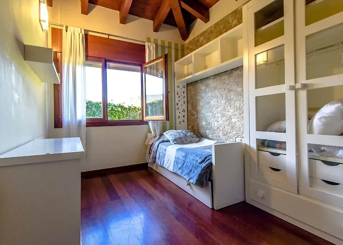 Catalunya Casas A Costa Brava Gem - Only A Few Minutes To The Beach! Villa