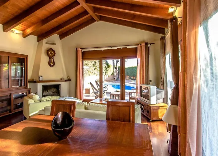 Catalunya Casas A Costa Brava Gem - Only A Few Minutes To The Beach!